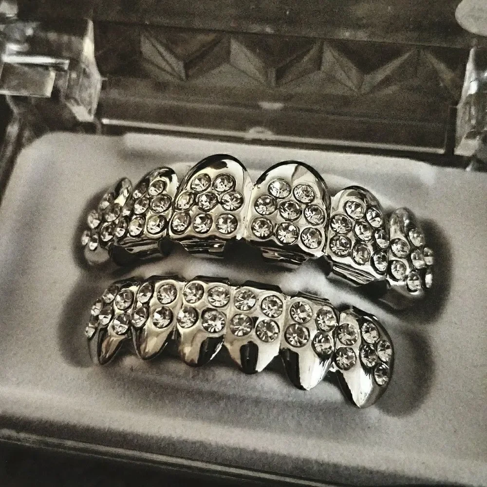 Silver Iced Out Starburst Hip Hop Grillz